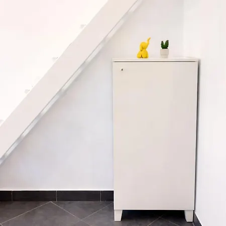 Apartament Cozy - 2 Min Walk From *